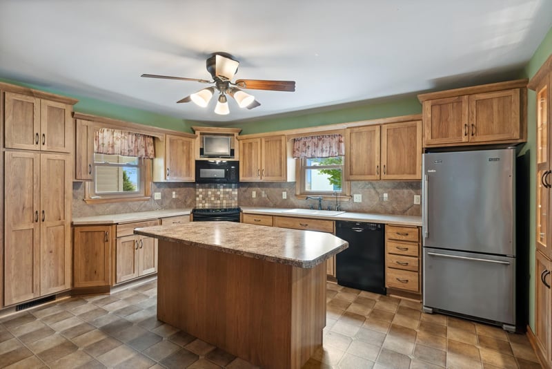 50739 Meeker Renville Line, Cosmos, MN 56228