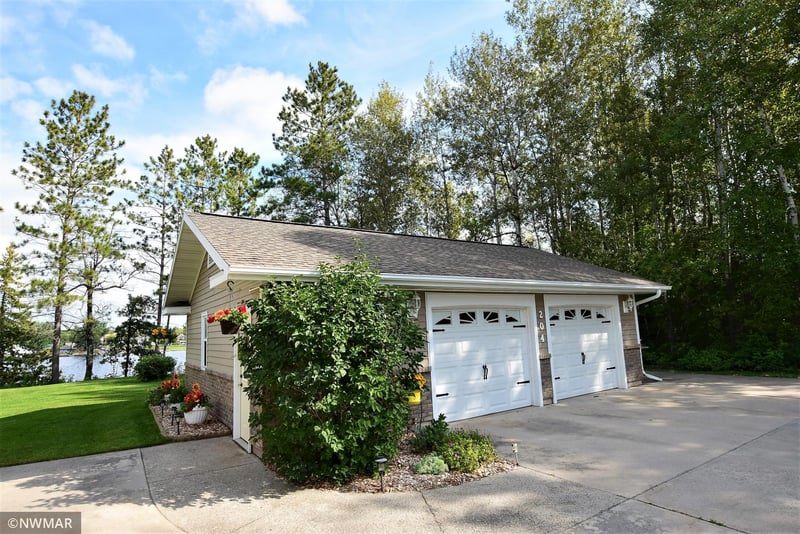 204 River Dr NE, Baudette, MN 56623