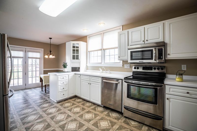 505 S Marshall St, Caledonia, MN 55921