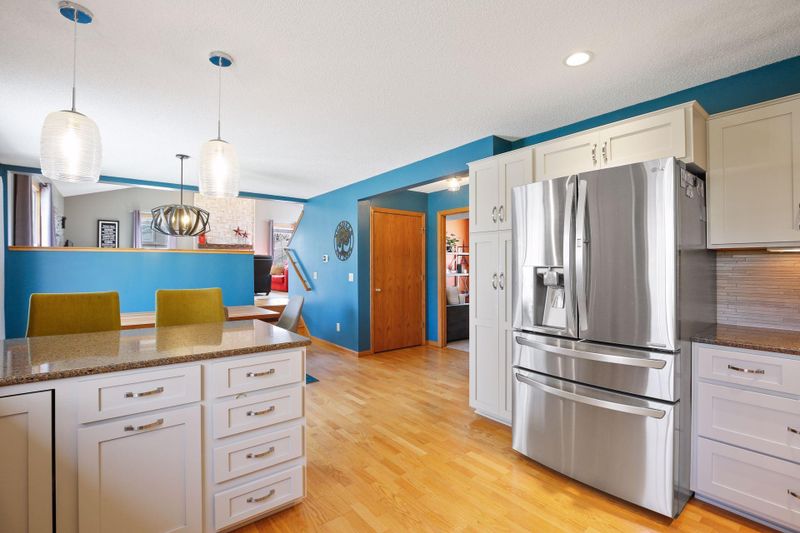 4664 Bristol Blvd, Eagan, MN 55123