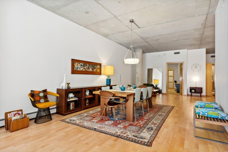 212 N 1st St #201, Minneapolis, MN 55401