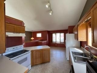 25884 16th St W, Zimmerman, MN 55398