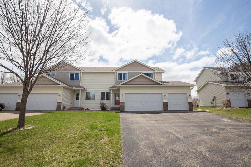 1021 Ash St NE, Lonsdale, MN 55046