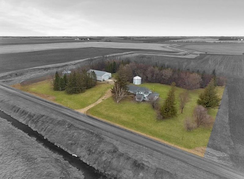6025 50th St NW, Montevideo, MN 56265