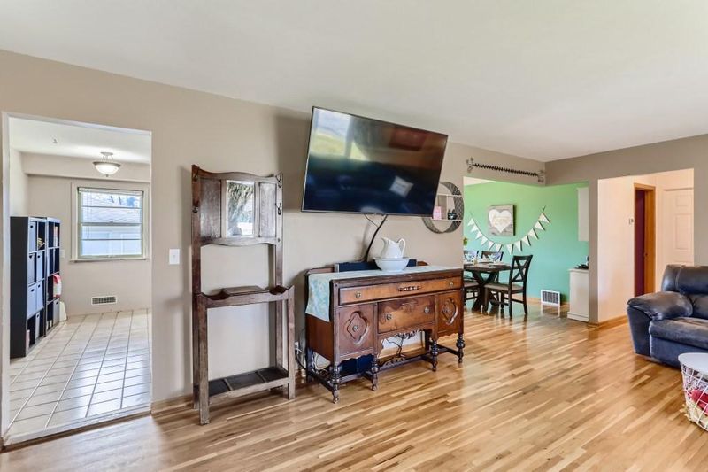 6337 Perry Ave N, Brooklyn Center, MN 55429