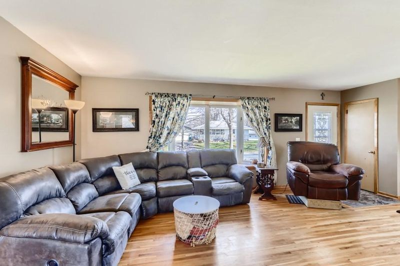 6337 Perry Ave N, Brooklyn Center, MN 55429