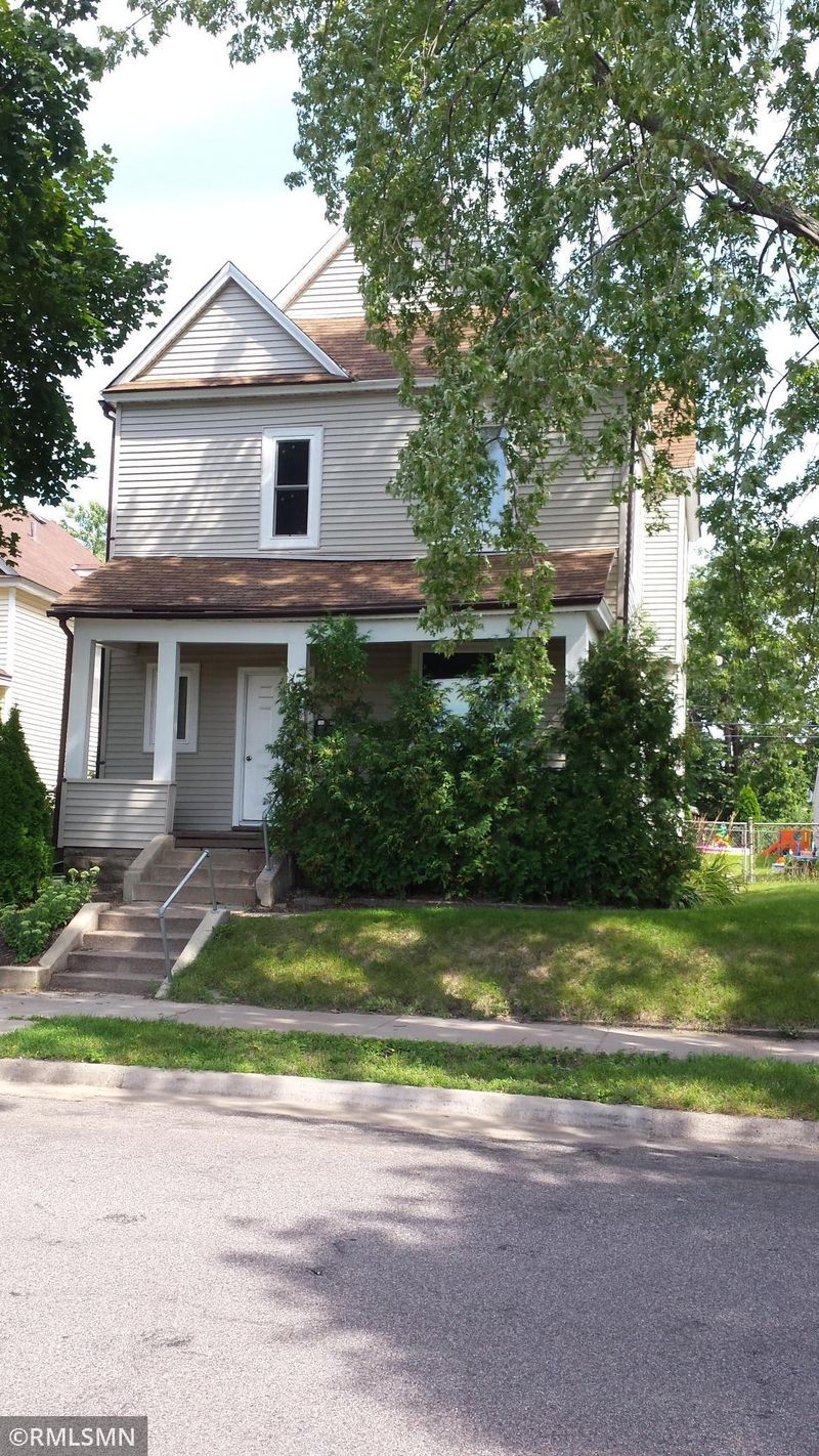 1331 6th St NE, Minneapolis, MN 55413