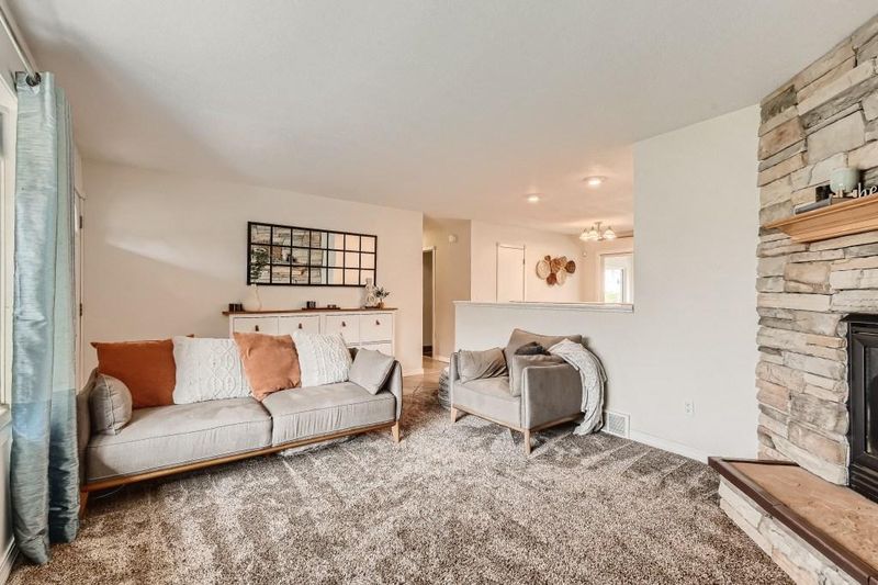 2660 Ann Dr, Shakopee, MN 55379
