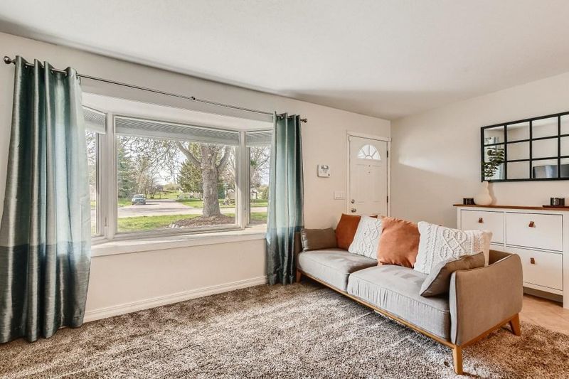 2660 Ann Dr, Shakopee, MN 55379