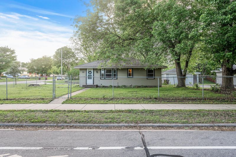 8348 Hadley Ave S, Cottage Grove, MN 55016