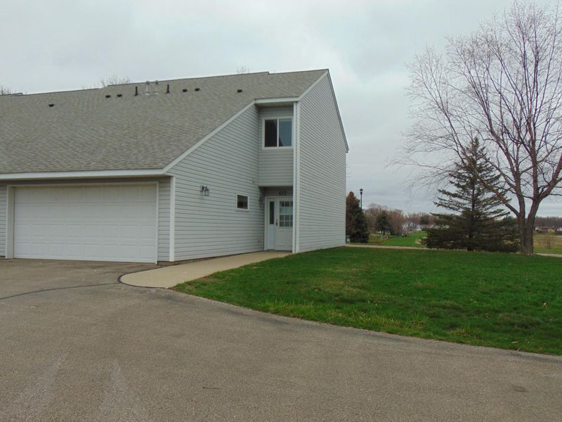 612 11th Ave NE, Waseca, MN 56093