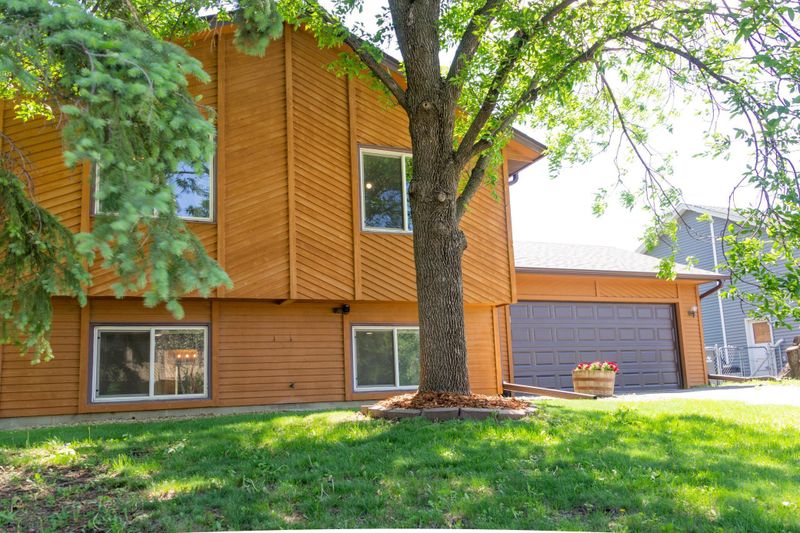 13743 Zarthan Ave S, Savage, MN 55378