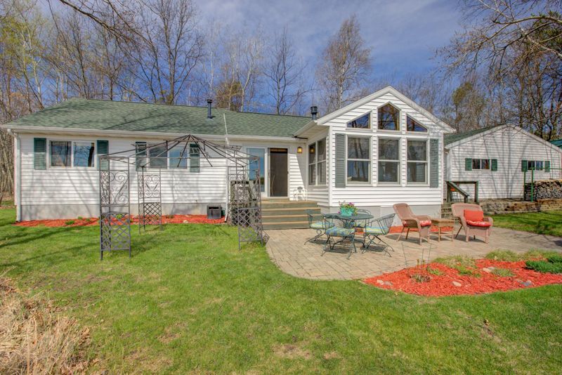 9466 Agate Lake Rd SW, Nisswa, MN 56468