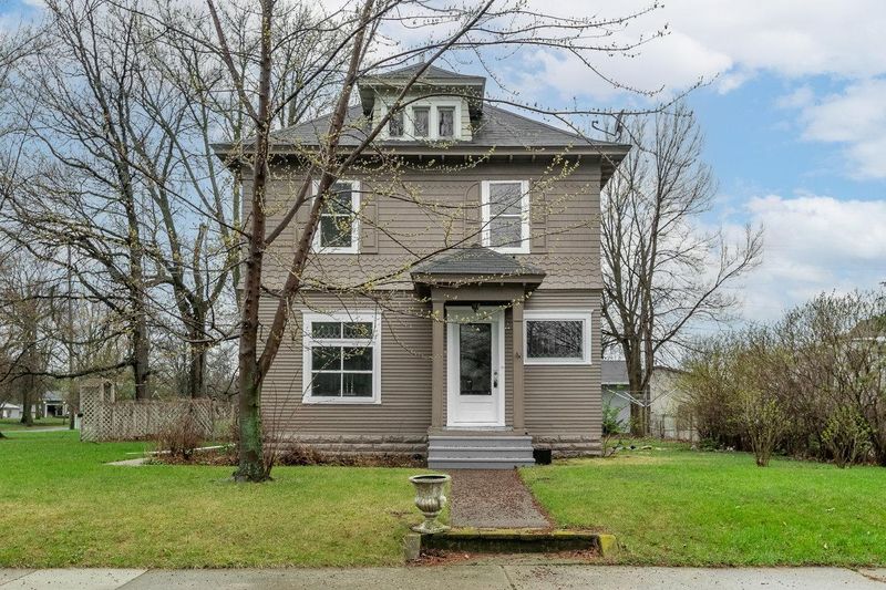 112 3rd St S, Grove City, MN 56243