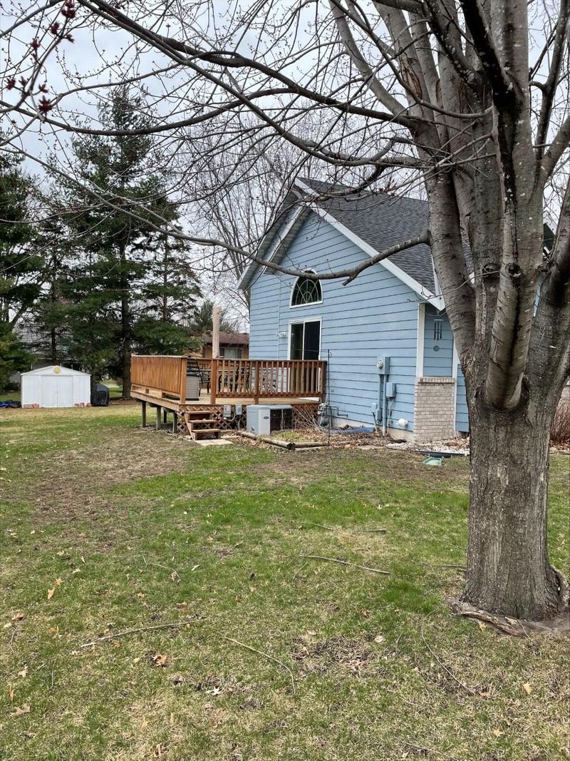 244 Pleasant Ridge Dr, Sauk Rapids, MN 56379