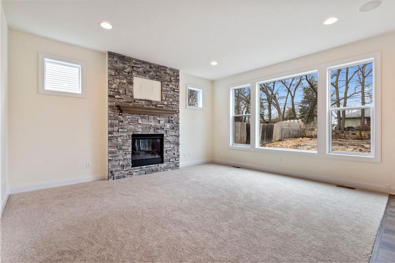 5213 Pennsylvania Ave N, New Hope, MN 55428