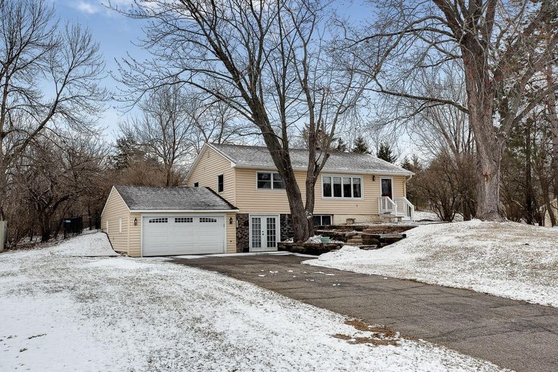 2909 Jamley Ave N, Lake Elmo, MN 55042