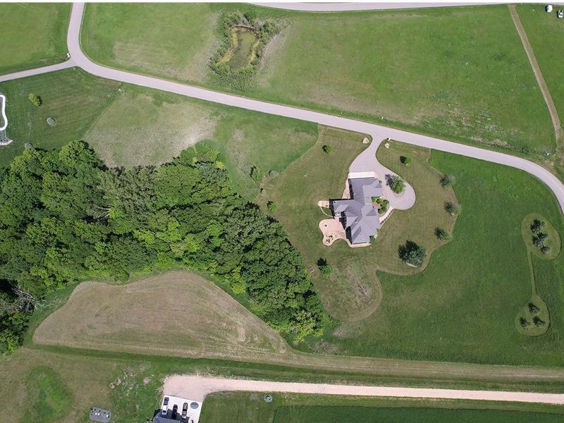 275 Summerfield Trl, Mankato, MN 56001