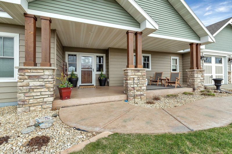 225 Alaina Pl NE, Sauk Rapids, MN 56379