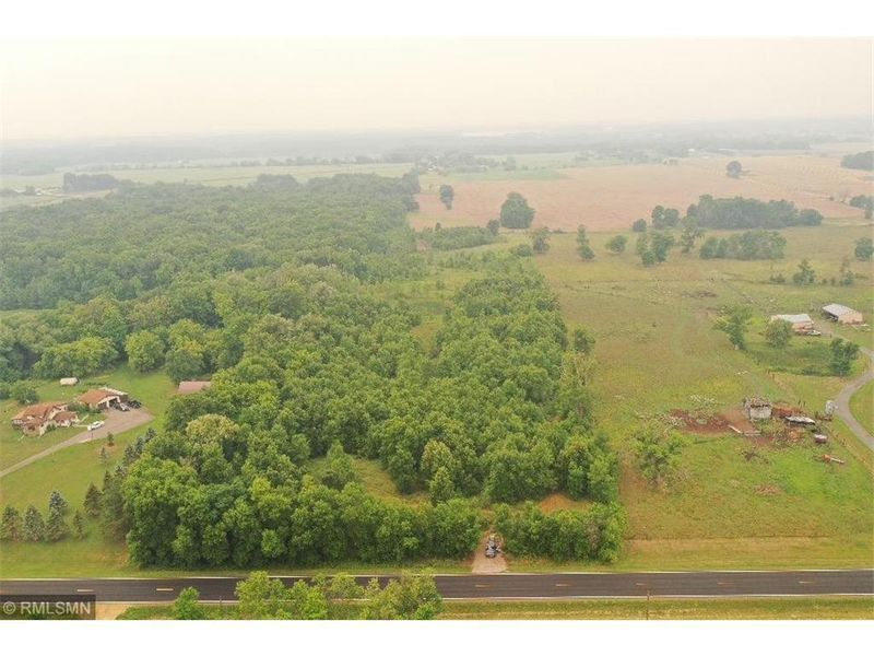 18105 Redwing Ave, Shafer, MN 55074