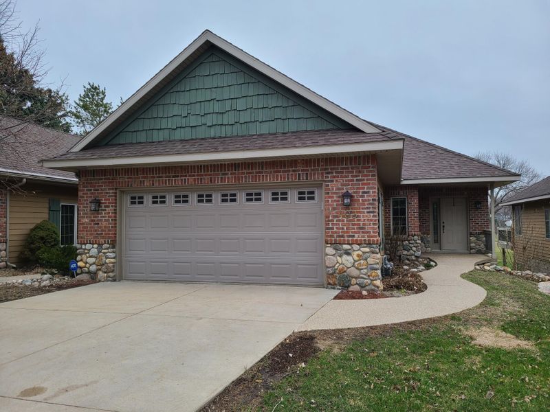 403 19th St SE, Willmar, MN 56201