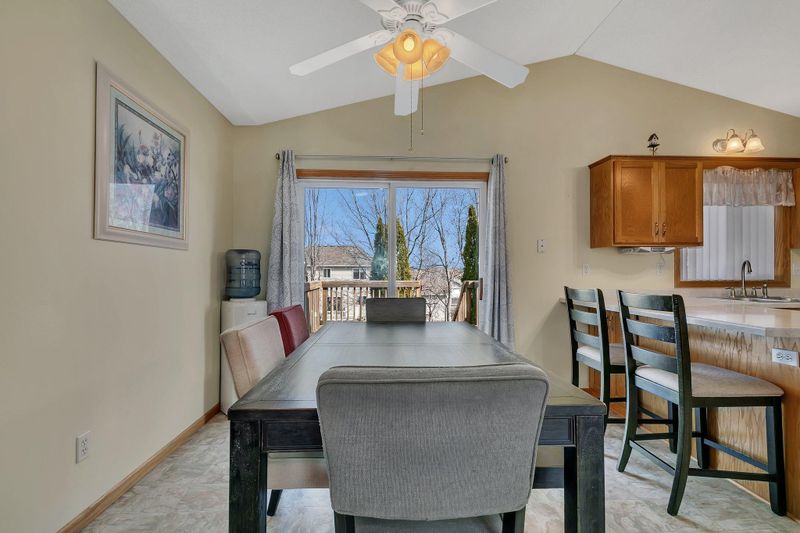 1119 Meadows Dr, Sauk Rapids, MN 56379