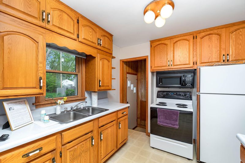 9020 Chicago Ave S, Bloomington, MN 55420