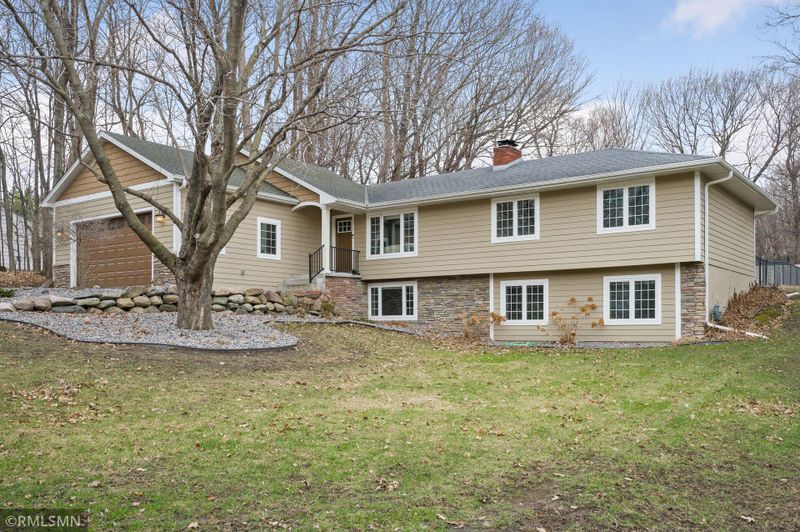 2740 Kelly Ave, Excelsior, MN 55331