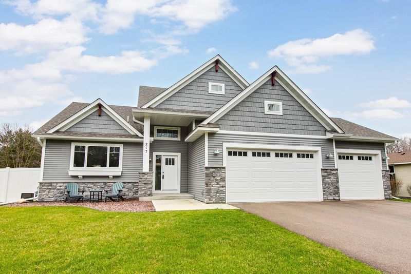 217 White Pine Rd, Lino Lakes, MN 55014