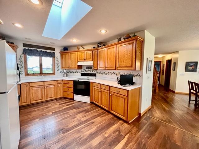 105 Sunset Dr, Caledonia, MN 55921