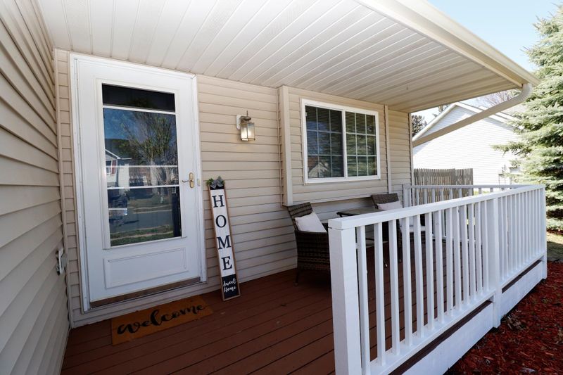 906 11th St, Farmington, MN 55024