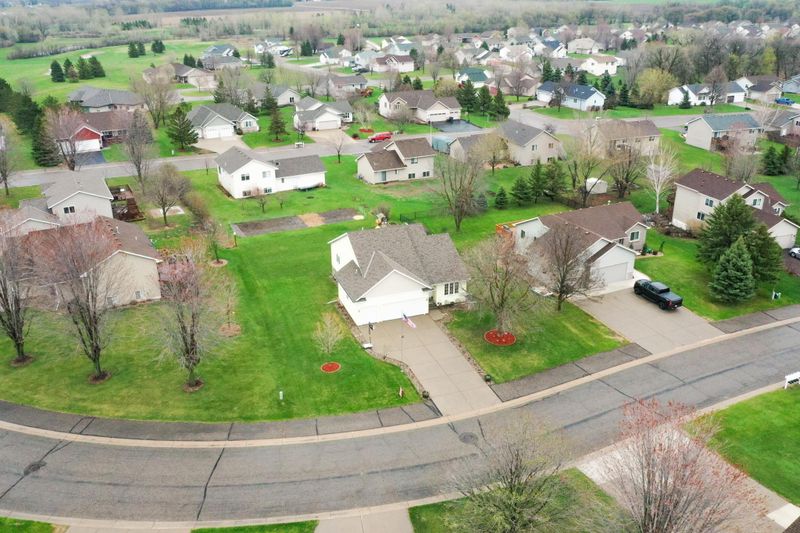 521 Hickory St S, Annandale, MN 55302