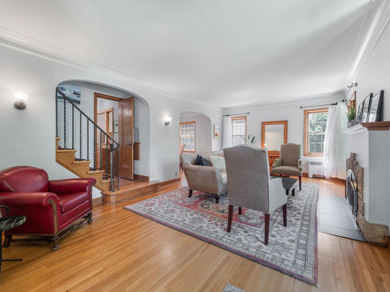 4801 Ewing Ave S, Minneapolis, MN 55410