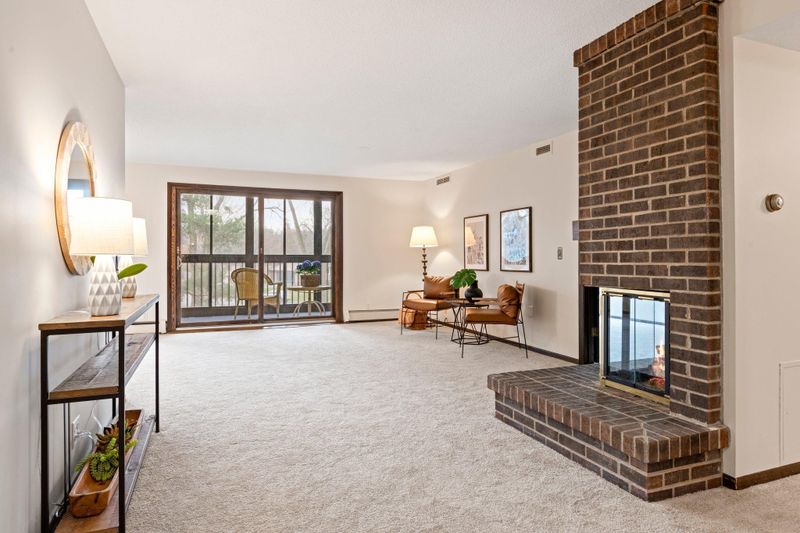 8549 Irwin Rd #228, Bloomington, MN 55437
