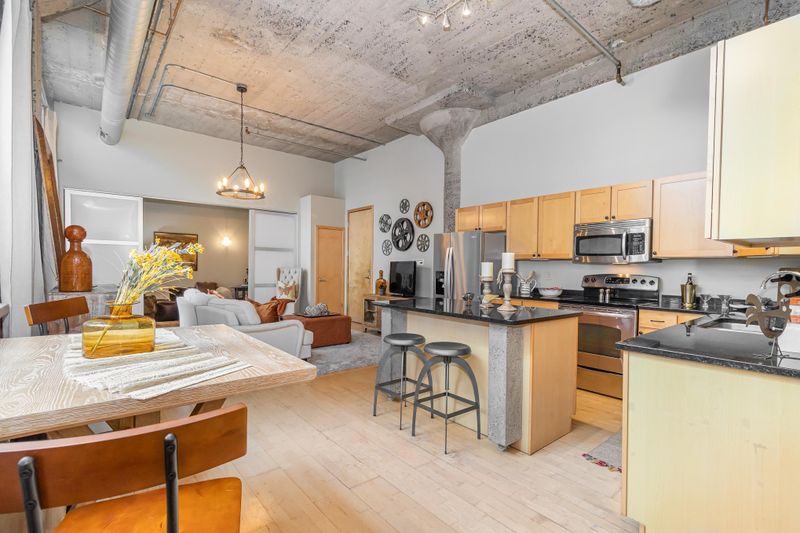 521 S 7th St #511, Minneapolis, MN 55415