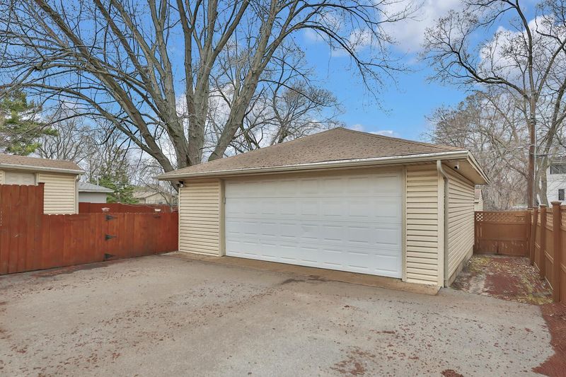 11350 Heather St NW, Coon Rapids, MN 55433