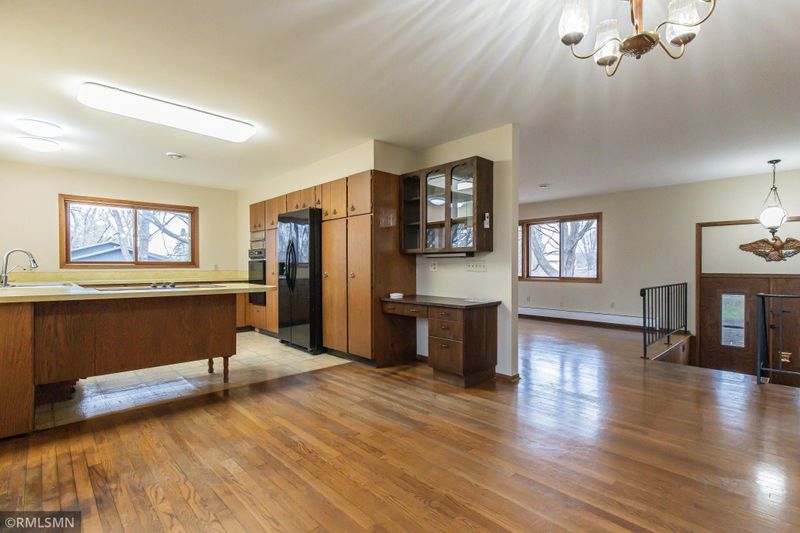 32140 Dresden Ave, Northfield, MN 55057