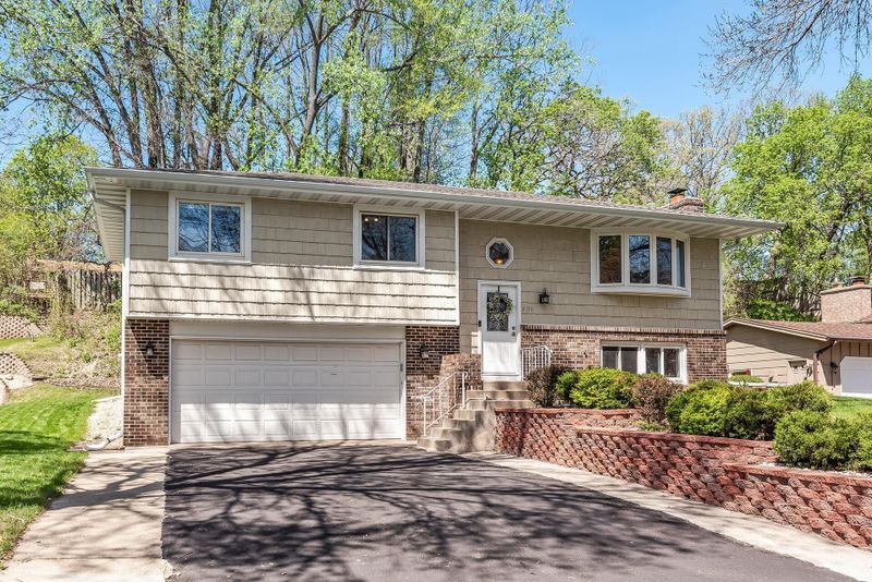 6190 Rice Creek Dr NE, Fridley, MN 55432