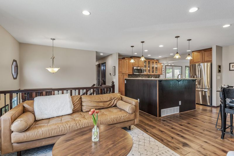 6190 Rice Creek Dr NE, Fridley, MN 55432