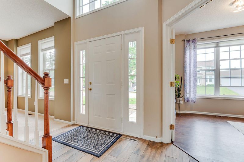 13169 Elderberry Ct, Apple Valley, MN 55124