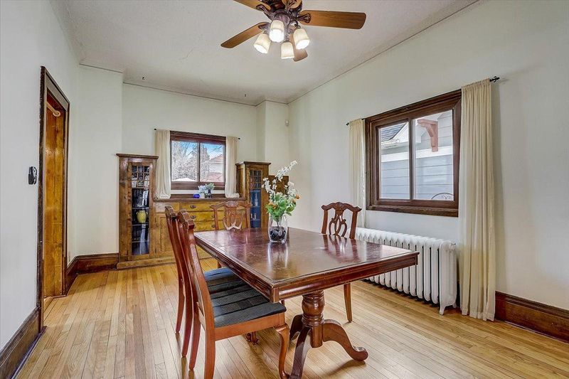 1171 Charles Ave, Saint Paul, MN 55104