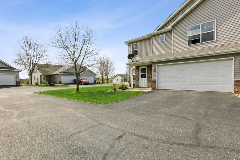12550 Pond View Rd, Zimmerman, MN 55398