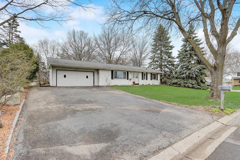 15703 Hershey Ct, Apple Valley, MN 55124