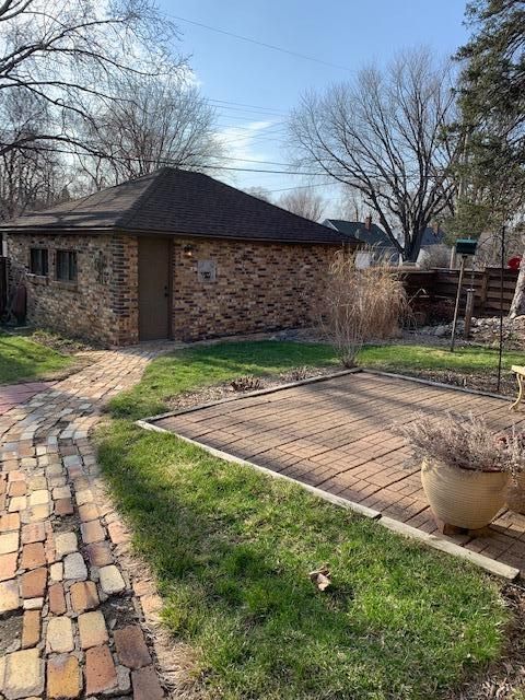 46 16th Ave N, Hopkins, MN 55343