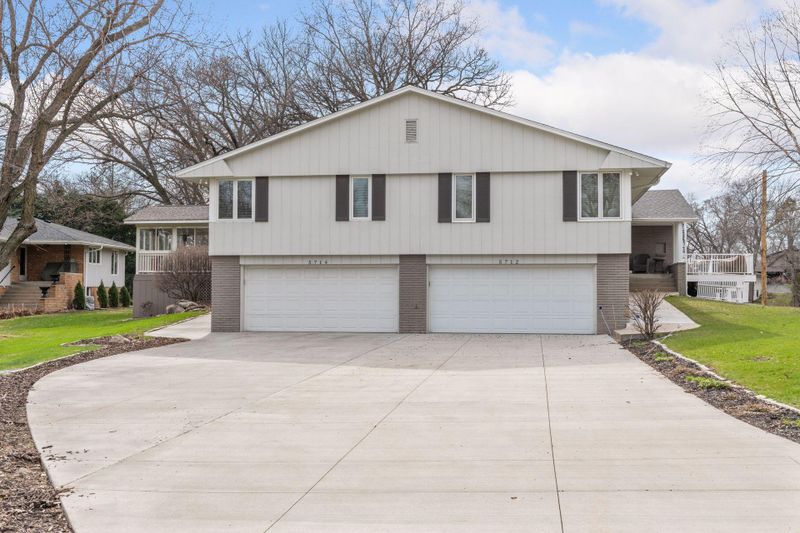 5714 Blake Rd S, Edina, MN 55436
