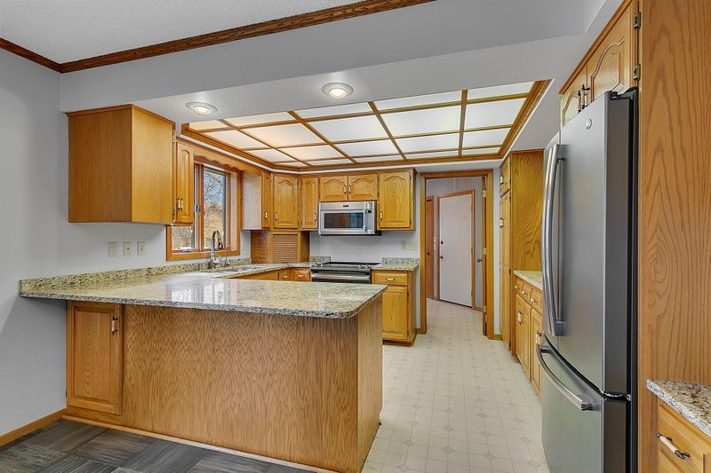 2335 28th St S, Saint Cloud, MN 56301