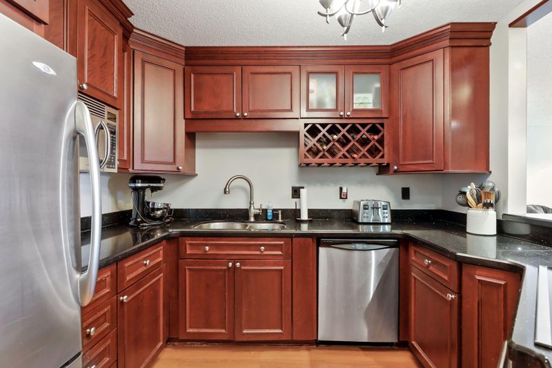 78 10th St E #2903, Saint Paul, MN 55101