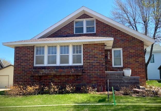 225 Maple St, Sauk Centre, MN 56378