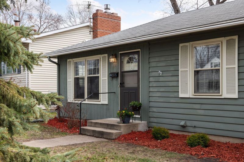 6109 Clinton Ave, Minneapolis, MN 55419