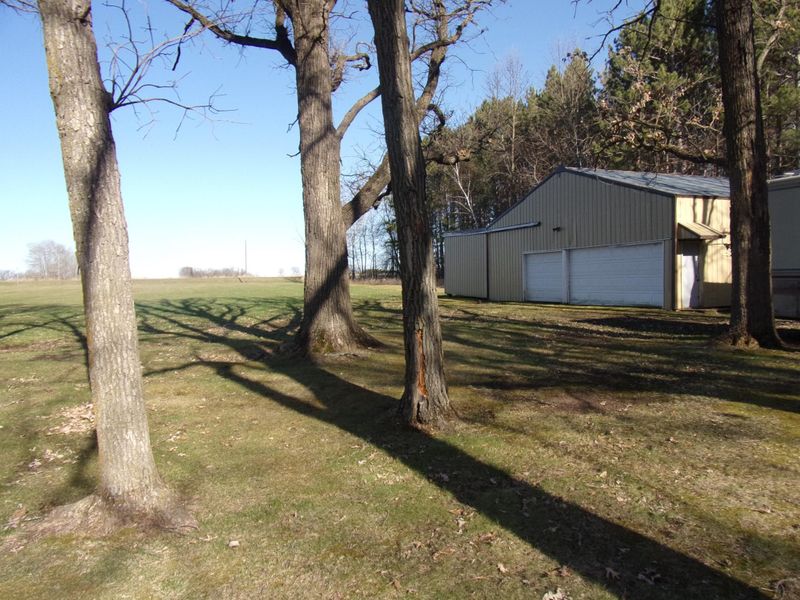 1894 Bachelor Rd, Mora, MN 55051